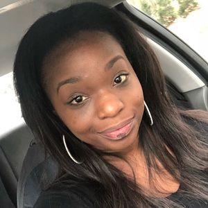 Meet your Posher, Leslie